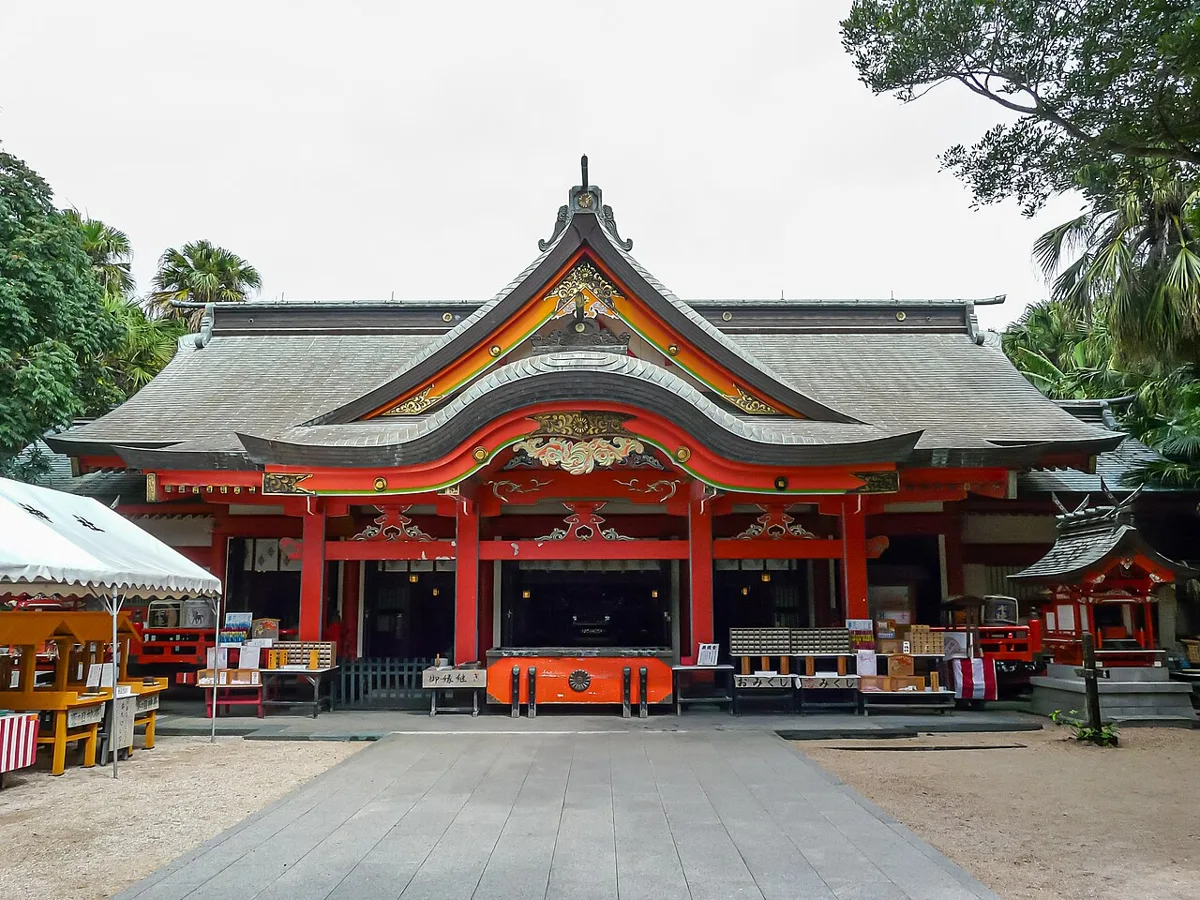 青島神社の拝殿
